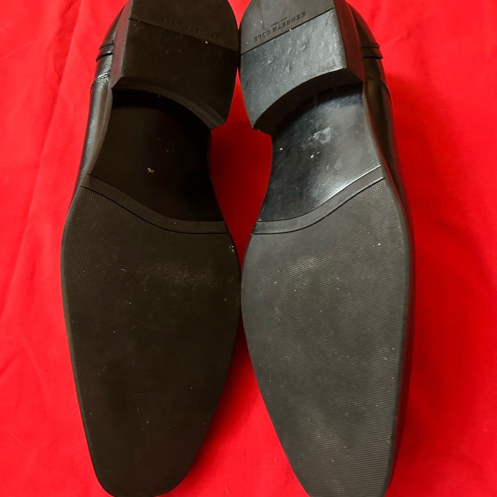 Kenneth Cole Black Leather Loafers (10) - Picture 6 of 9
